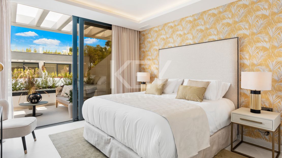 Beautiful and Contemporary Semi Detached House in Banus Bay, Puerto Banus, Marbella