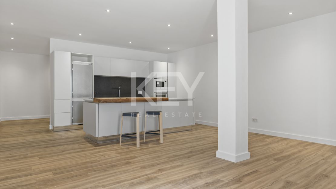 Exquisita y nueva villa a poca distancia de la playa en venta en San Pedro de Alcántara