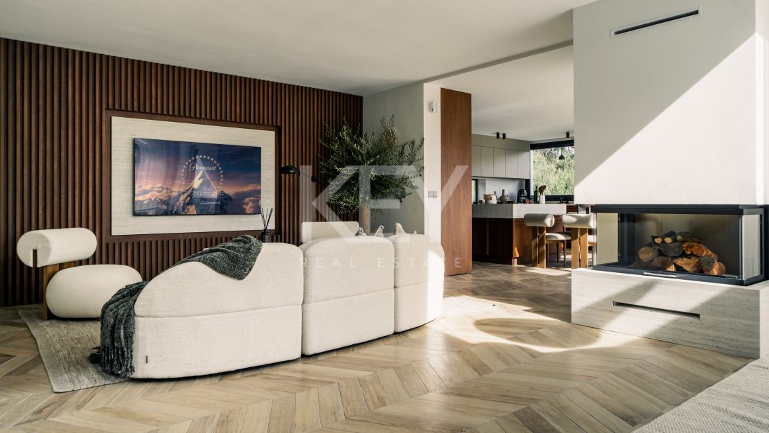 Renovated Villa for Sale in a Gated community, Nueva Andalucia, Marbella