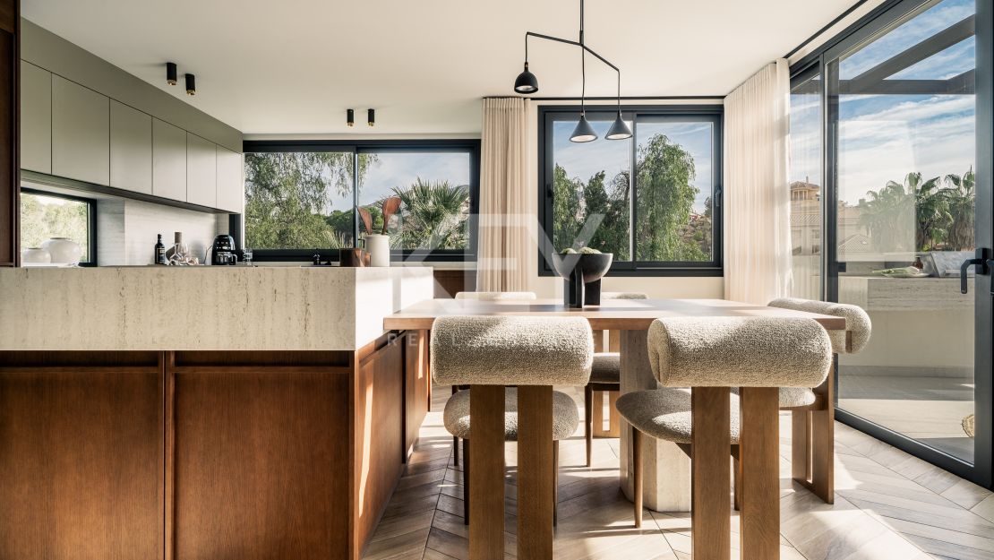 Renovated Villa for Sale in a Gated community, Nueva Andalucia, Marbella
