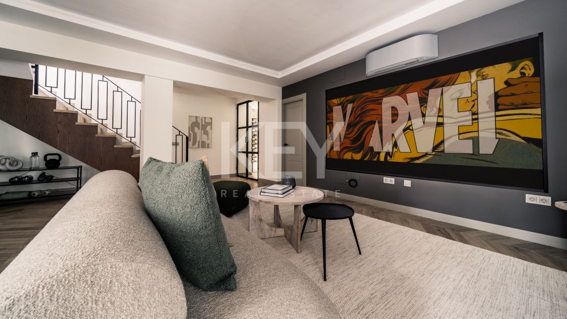 Renovated Villa for Sale in a Gated community, Nueva Andalucia, Marbella