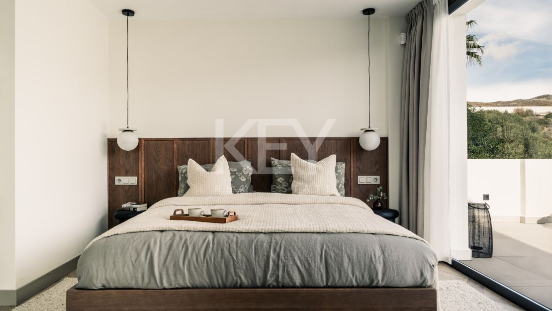 Renovated Villa for Sale in a Gated community, Nueva Andalucia, Marbella