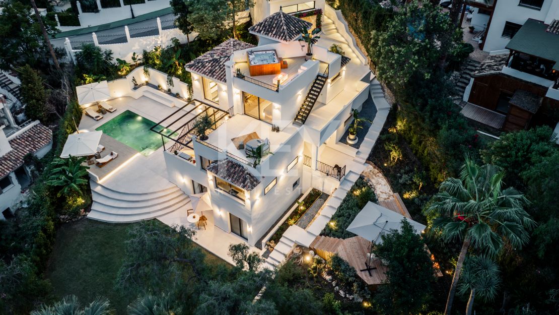 Renovated Villa for Sale in a Gated community, Nueva Andalucia, Marbella