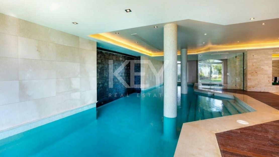 Великолепный особняк на продажу в Ла Загалета: элегантность, уединение и захватывающие дух виды