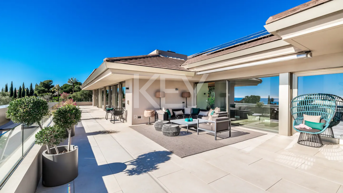 Уникальный роскошный современный дом на продажу в исключительном районе Каскада-де-Камохан, Золотая Миля, Марбея