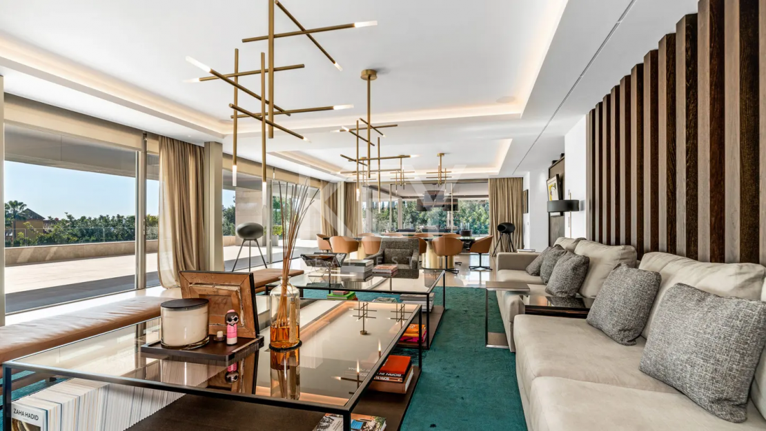 Уникальный роскошный современный дом на продажу в исключительном районе Каскада-де-Камохан, Золотая Миля, Марбея