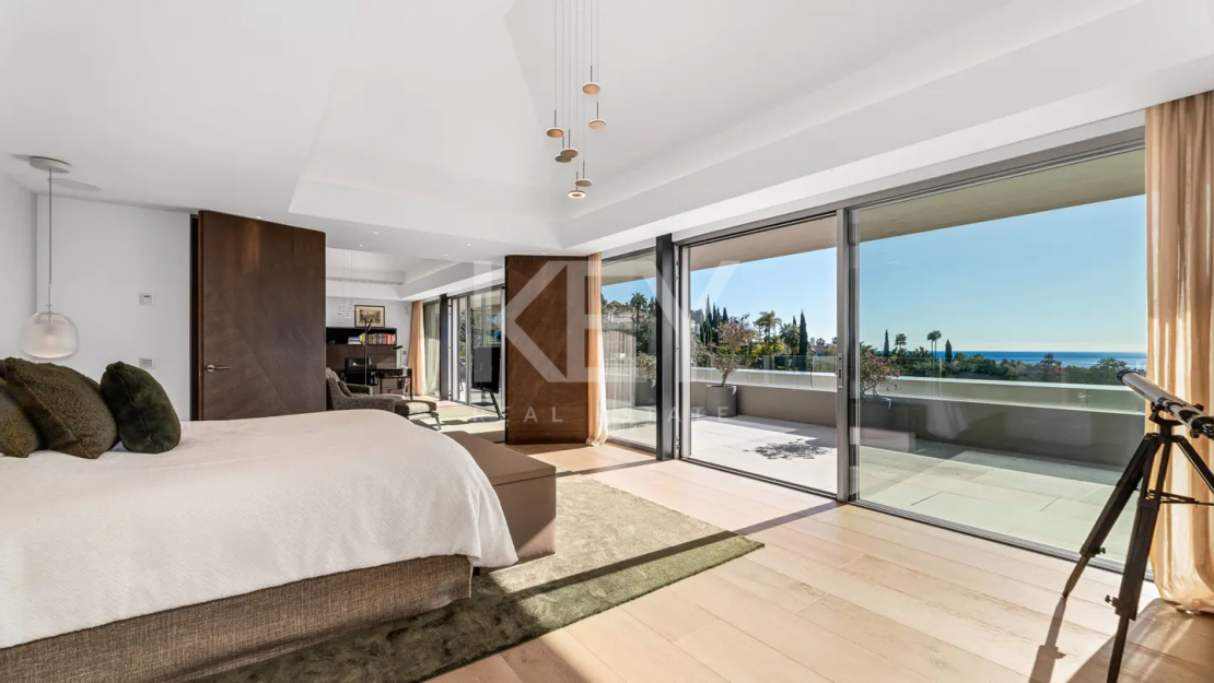 Уникальный роскошный современный дом на продажу в исключительном районе Каскада-де-Камохан, Золотая Миля, Марбея