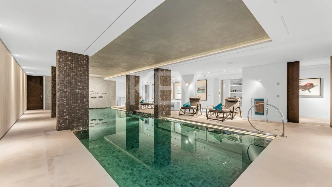 Уникальный роскошный современный дом на продажу в исключительном районе Каскада-де-Камохан, Золотая Миля, Марбея