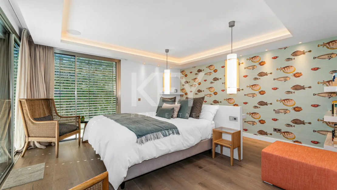 Уникальный роскошный современный дом на продажу в исключительном районе Каскада-де-Камохан, Золотая Миля, Марбея