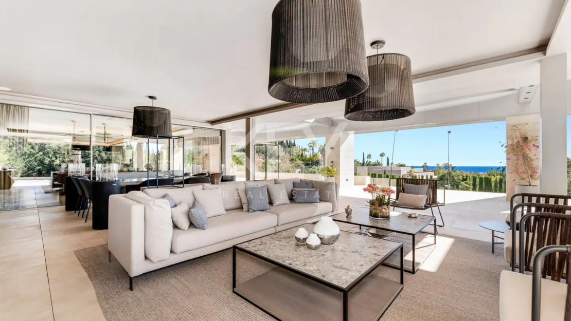 Уникальный роскошный современный дом на продажу в исключительном районе Каскада-де-Камохан, Золотая Миля, Марбея