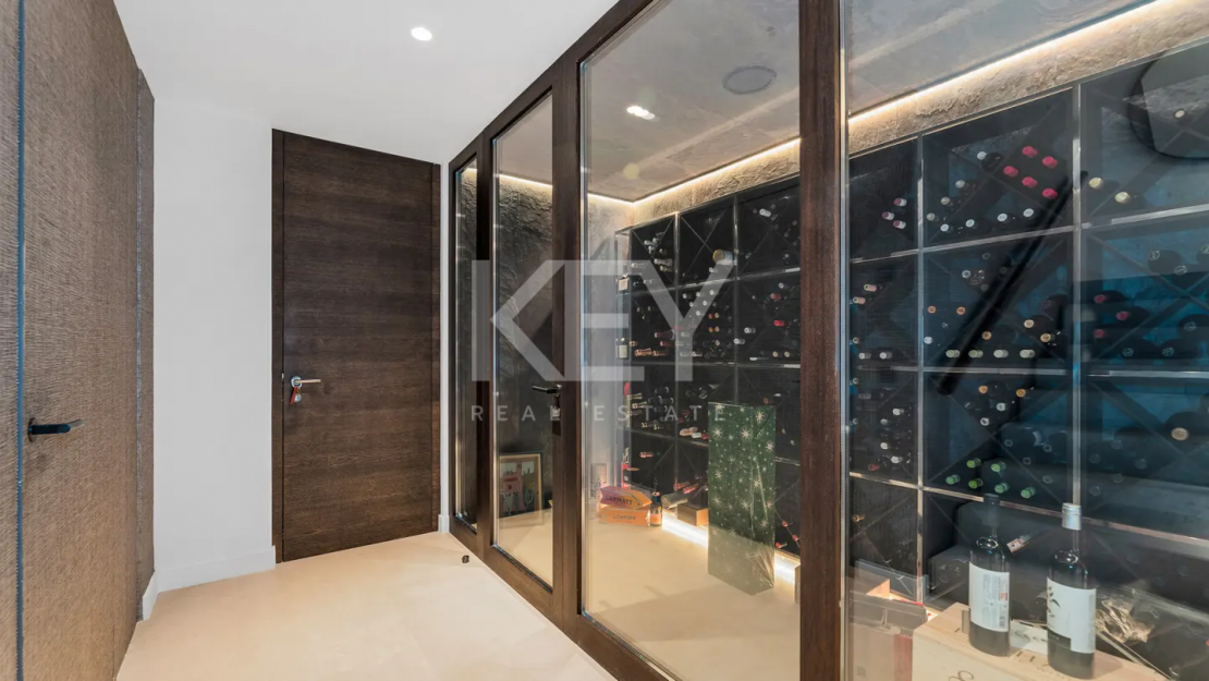 Уникальный роскошный современный дом на продажу в исключительном районе Каскада-де-Камохан, Золотая Миля, Марбея