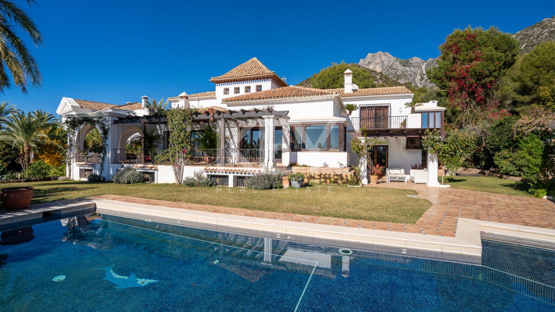 Villa Amina, un destino de ensueño con vistas al mar en Sierra Blanca, Milla de Oro, Marbella.