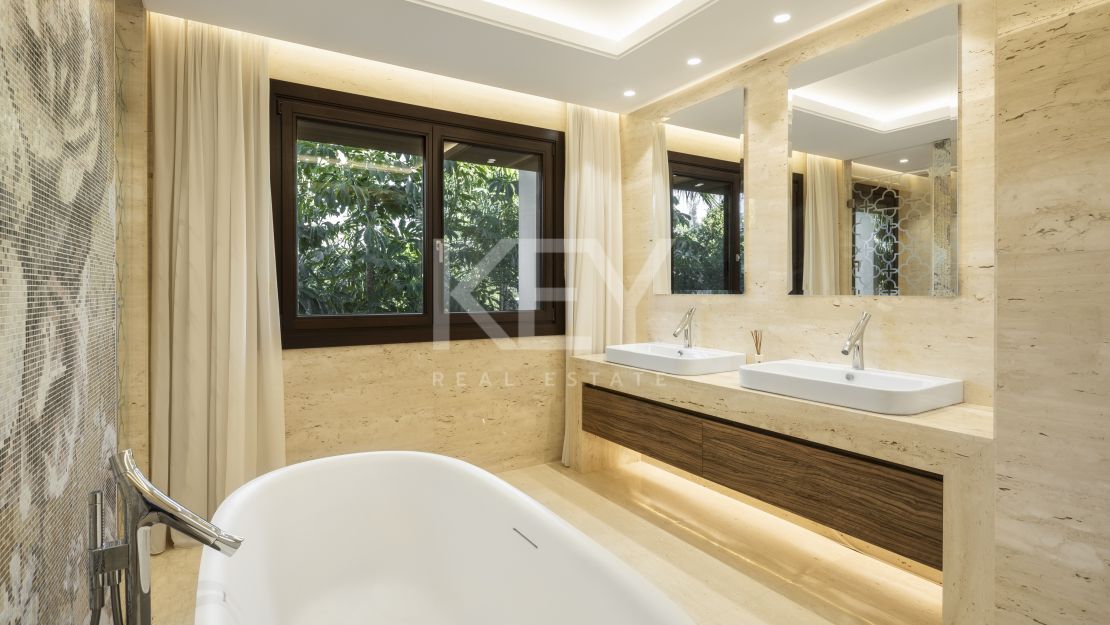 Luxurious, frontline golf villa with La Concha views for sale in Nueva Andalucia, Marbella