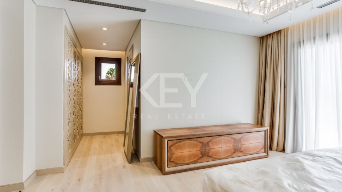 Luxurious, frontline golf villa with La Concha views for sale in Nueva Andalucia, Marbella