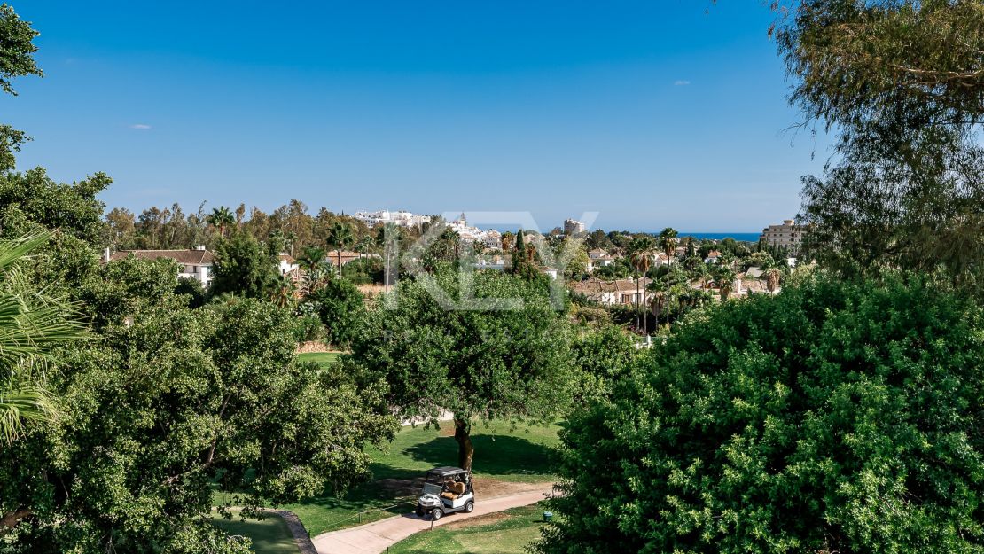 Luxurious, frontline golf villa with La Concha views for sale in Nueva Andalucia, Marbella