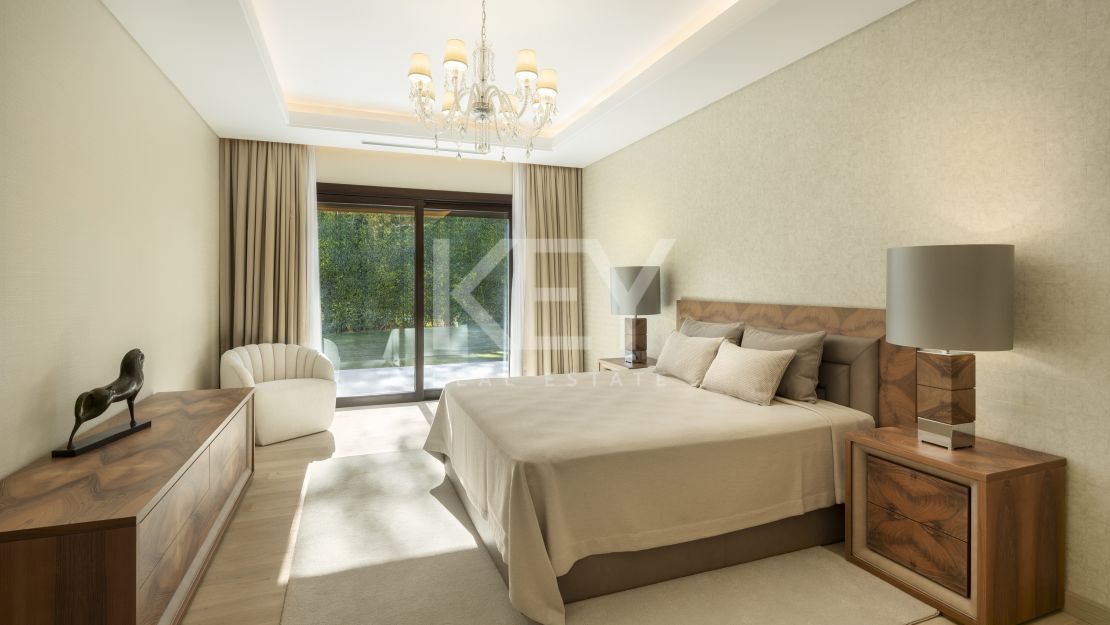 Luxurious, frontline golf villa with La Concha views for sale in Nueva Andalucia, Marbella