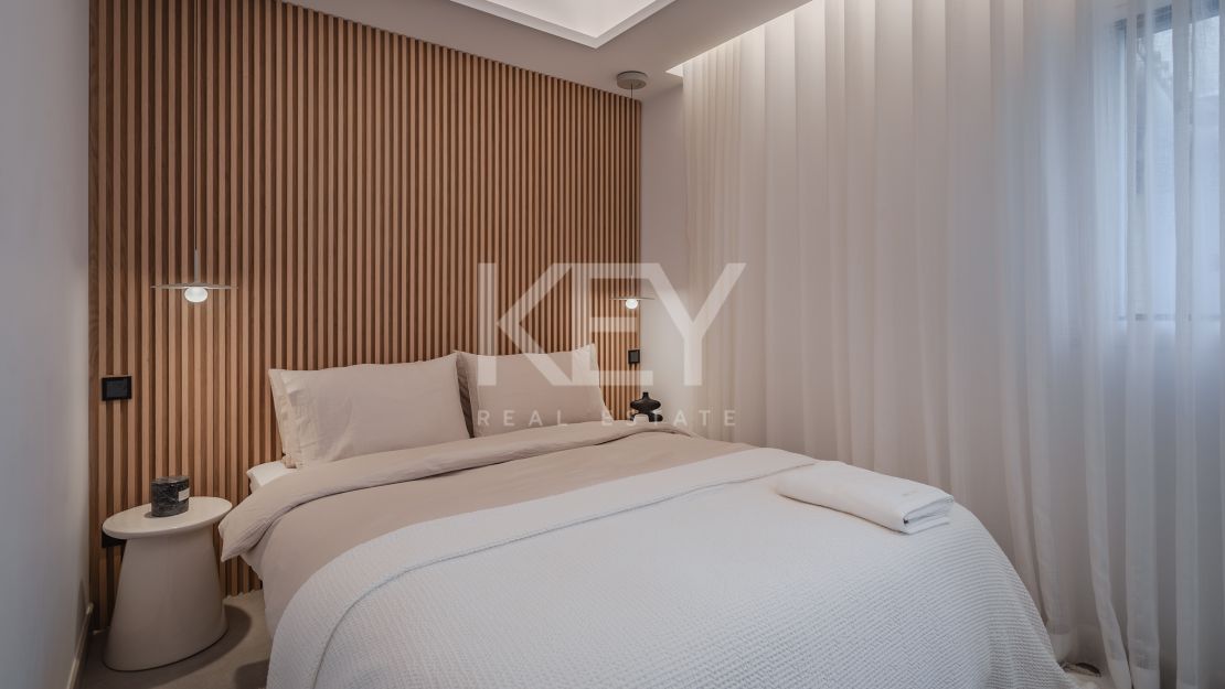  Ático dúplex de lujo en venta en el icónico Puerto Banús, Marbella