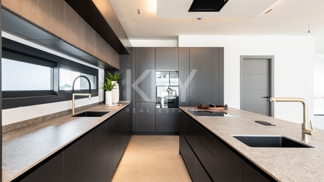 Unique collection of luxury villas for sale in a gated community in Cala de Mijas