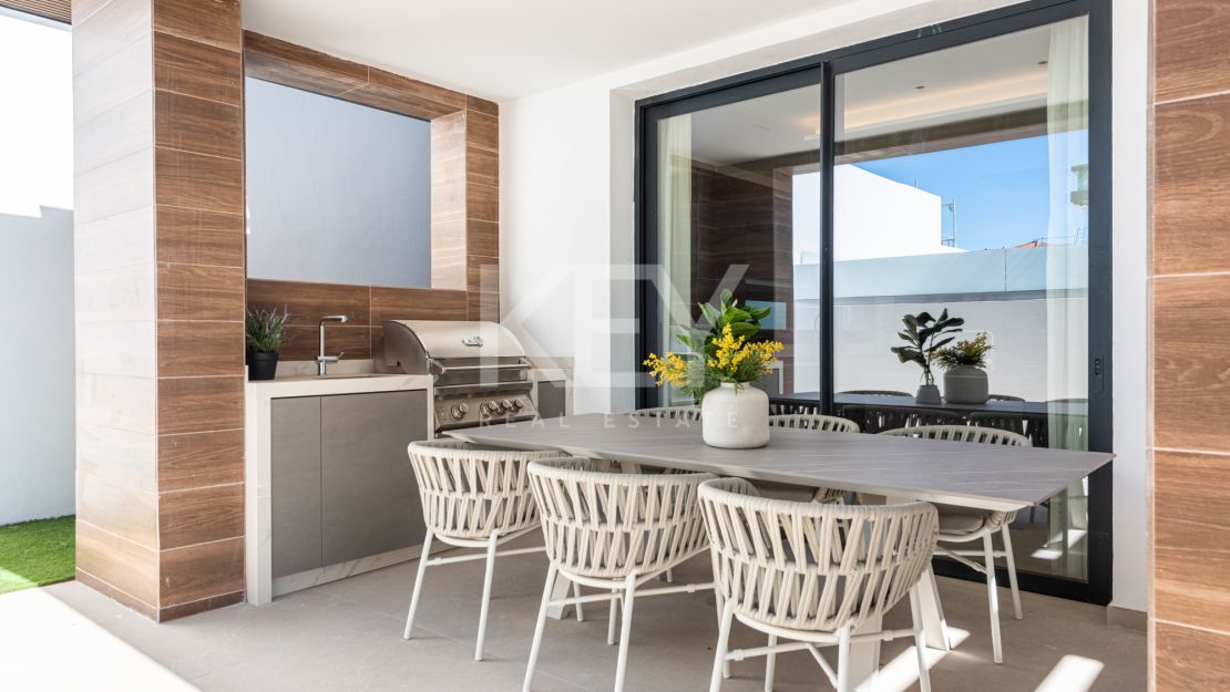 Unique collection of luxury villas for sale in a gated community in Cala de Mijas