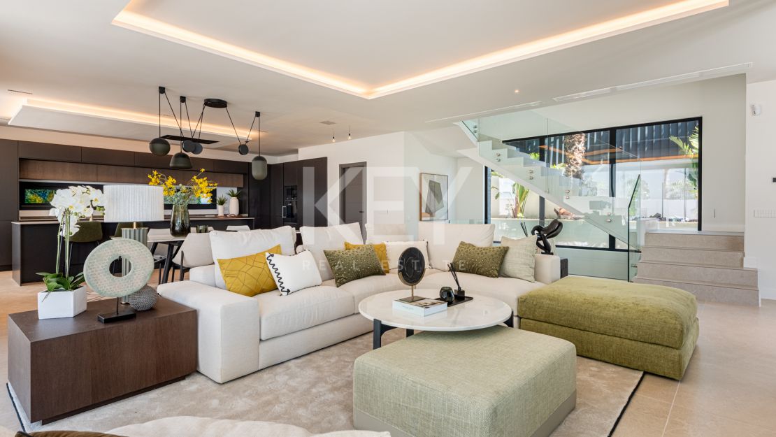 Unique collection of luxury villas for sale in a gated community in Cala de Mijas