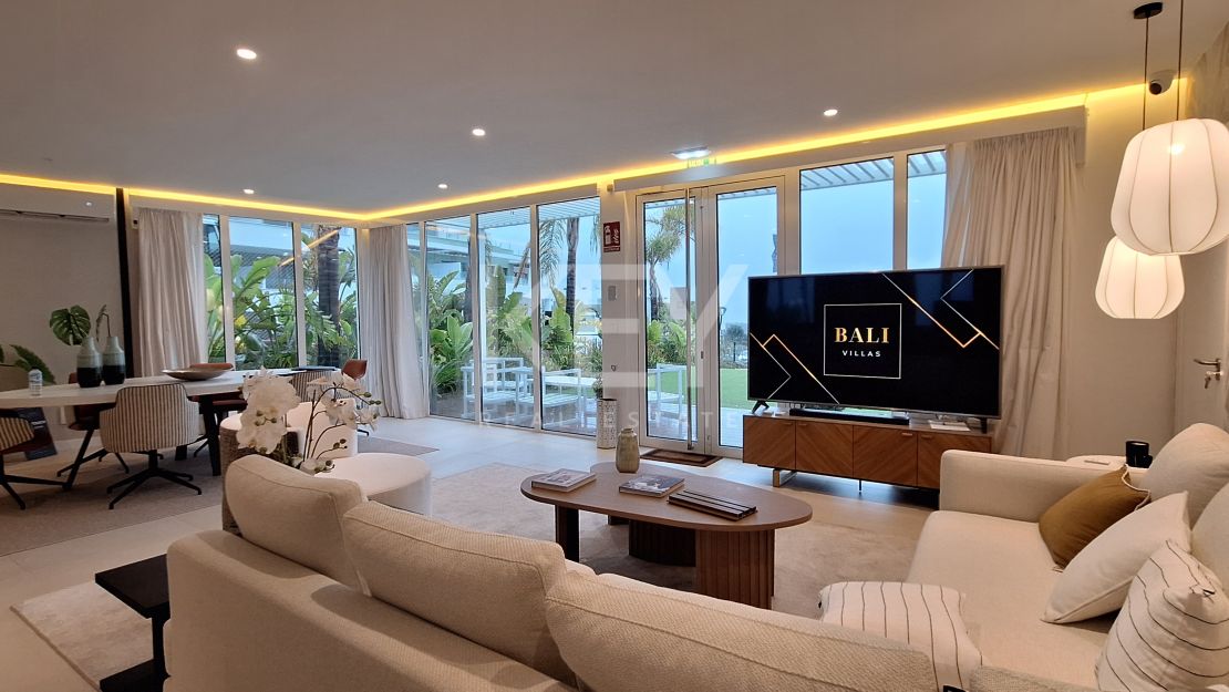 Unique collection of luxury villas for sale in a gated community in Cala de Mijas