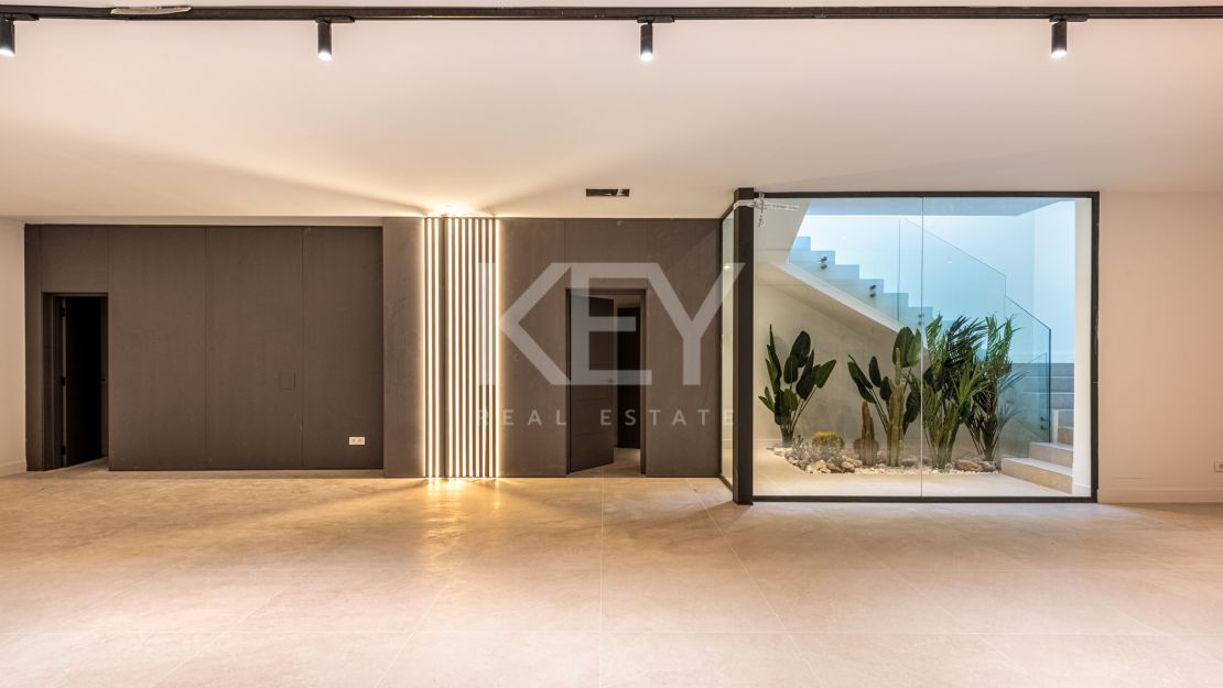 Unique collection of luxury villas for sale in a gated community in Cala de Mijas