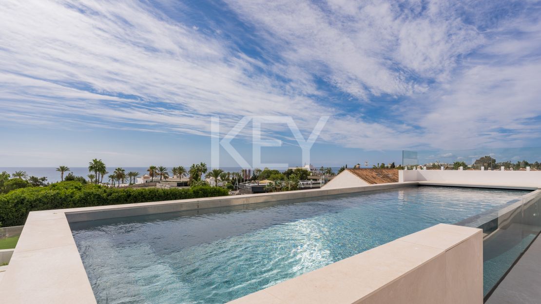  Современная вилла с 5 спальнями на продажу в самом сердце Золотой мили, Марбея