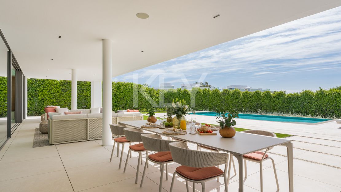  Современная вилла с 5 спальнями на продажу в самом сердце Золотой мили, Марбея