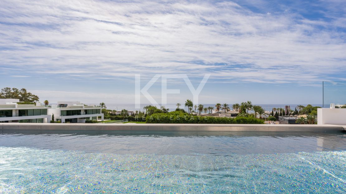  Современная вилла с 5 спальнями на продажу в самом сердце Золотой мили, Марбея