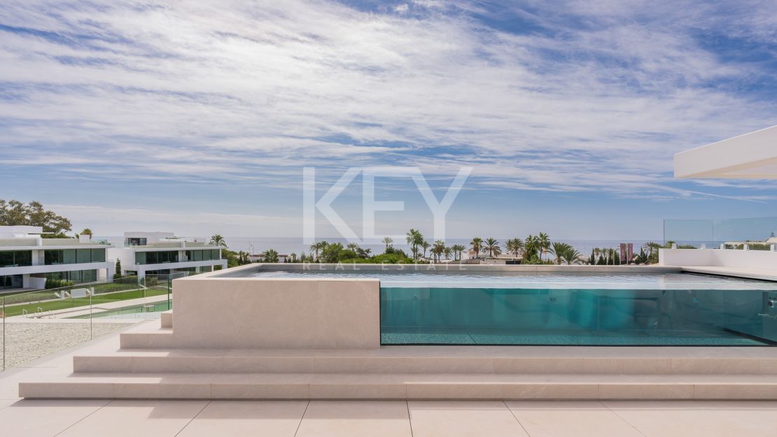  Современная вилла с 5 спальнями на продажу в самом сердце Золотой мили, Марбея