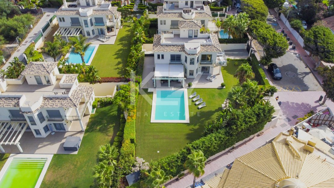 Stunning frontline beach villa for sale in Marbella East