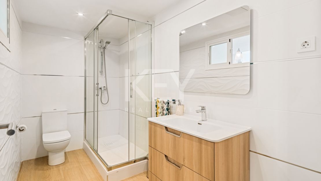 Stunning frontline beach villa for sale in Marbella East