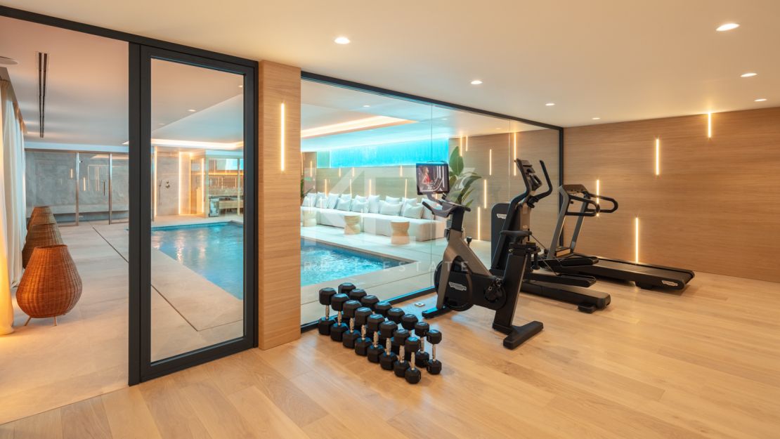 Gorgeous villa in the best location in Sierra Blanca, Marbella