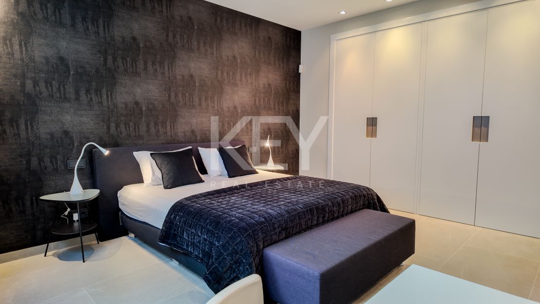 Фантастическая вилла на продажу в Лос Фламингос, Бенаавис