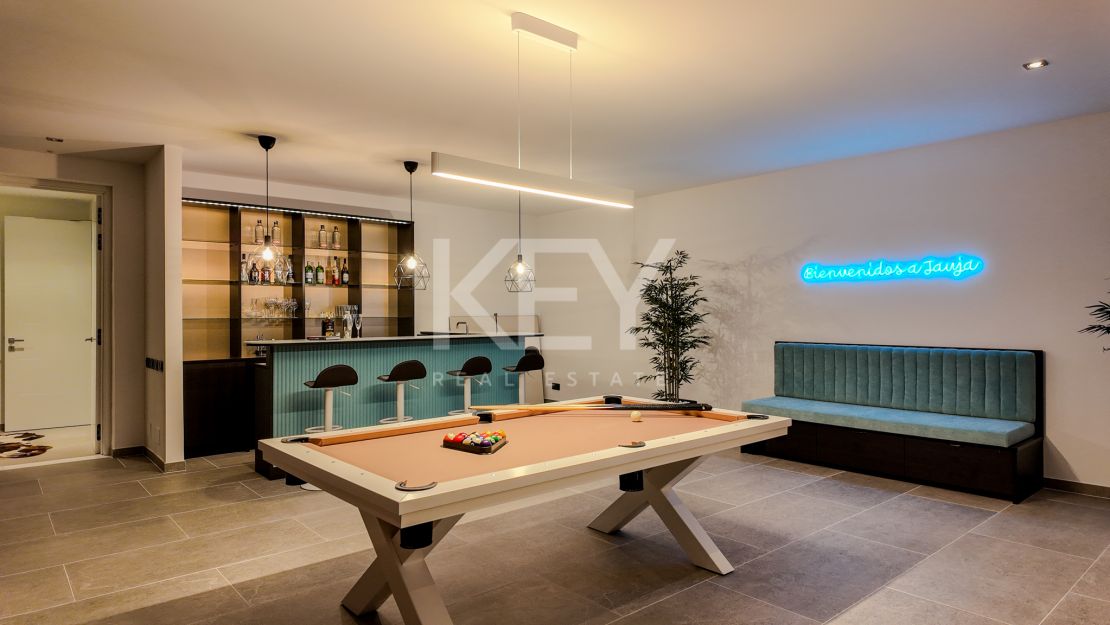 Фантастическая вилла на продажу в Лос Фламингос, Бенаавис