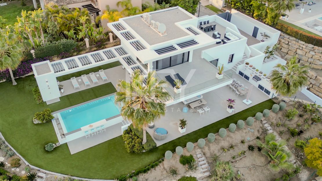 Фантастическая вилла на продажу в Лос Фламингос, Бенаавис