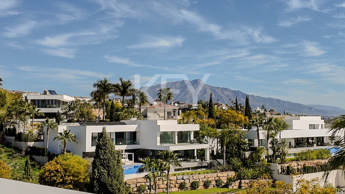 Фантастическая вилла на продажу в Лос Фламингос, Бенаавис