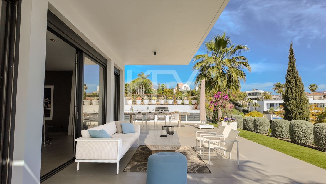 Фантастическая вилла на продажу в Лос Фламингос, Бенаавис