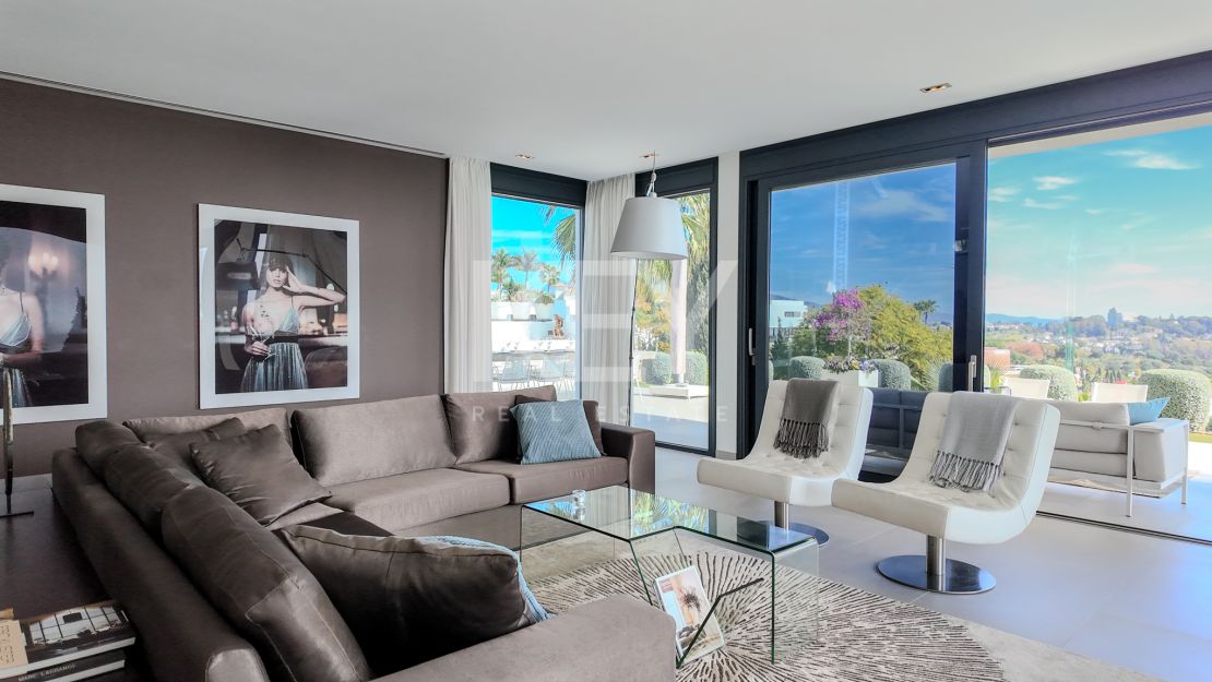 Фантастическая вилла на продажу в Лос Фламингос, Бенаавис