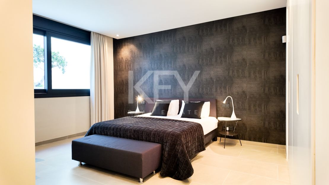 Фантастическая вилла на продажу в Лос Фламингос, Бенаавис