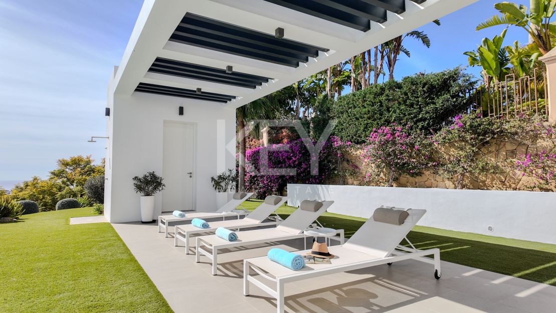 Фантастическая вилла на продажу в Лос Фламингос, Бенаавис