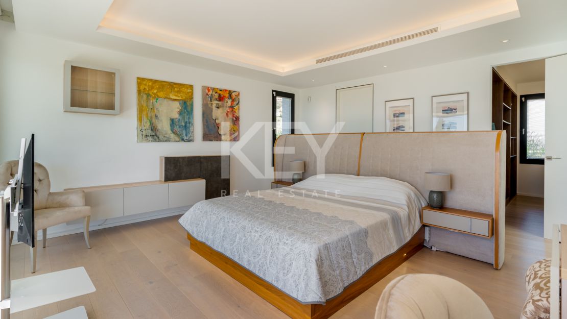 Роскошная вилла в Мирадоре дель Параисо, Бенахавис, Малага