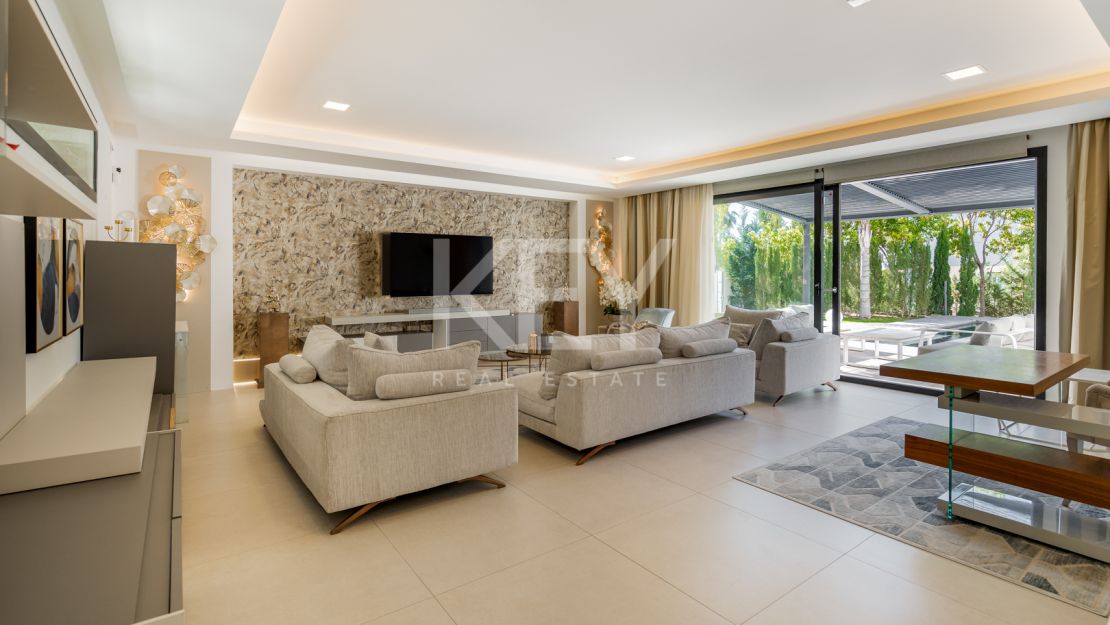 Роскошная вилла в Мирадоре дель Параисо, Бенахавис, Малага