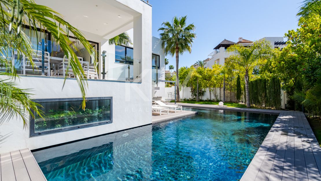 Роскошная вилла в Мирадоре дель Параисо, Бенахавис, Малага