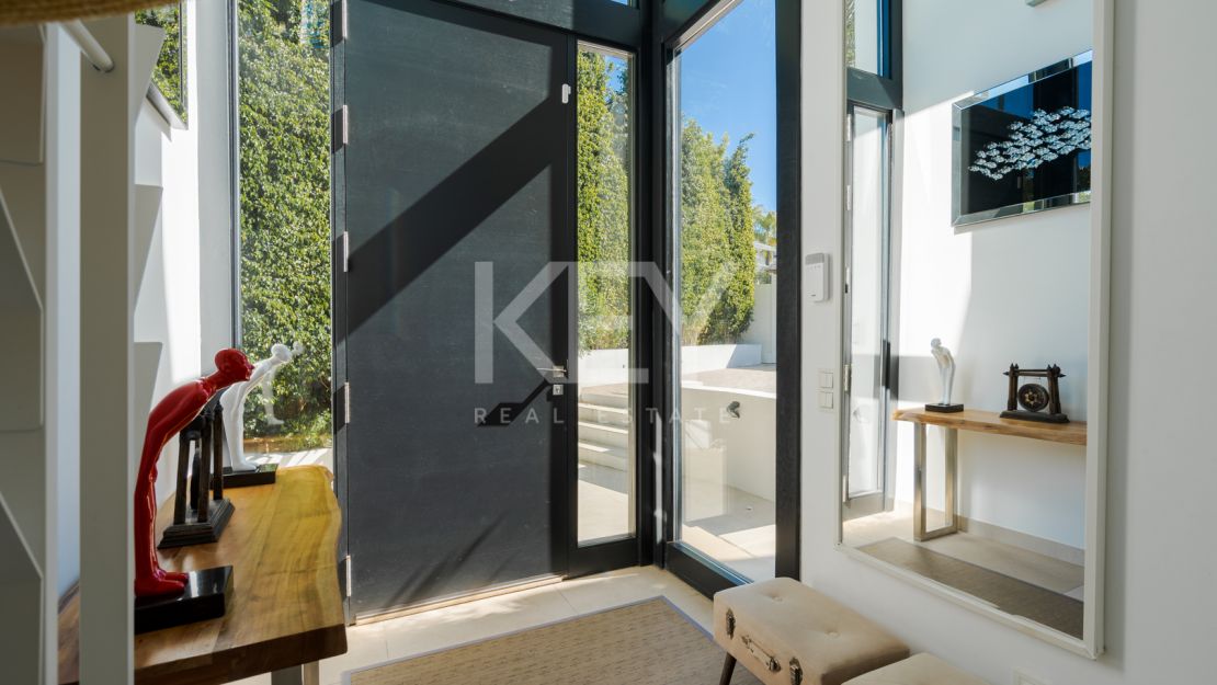 Роскошная вилла в Мирадоре дель Параисо, Бенахавис, Малага