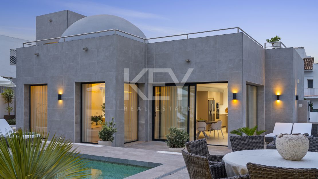 Modern villa for sale Nueva Andalucia, Marbella