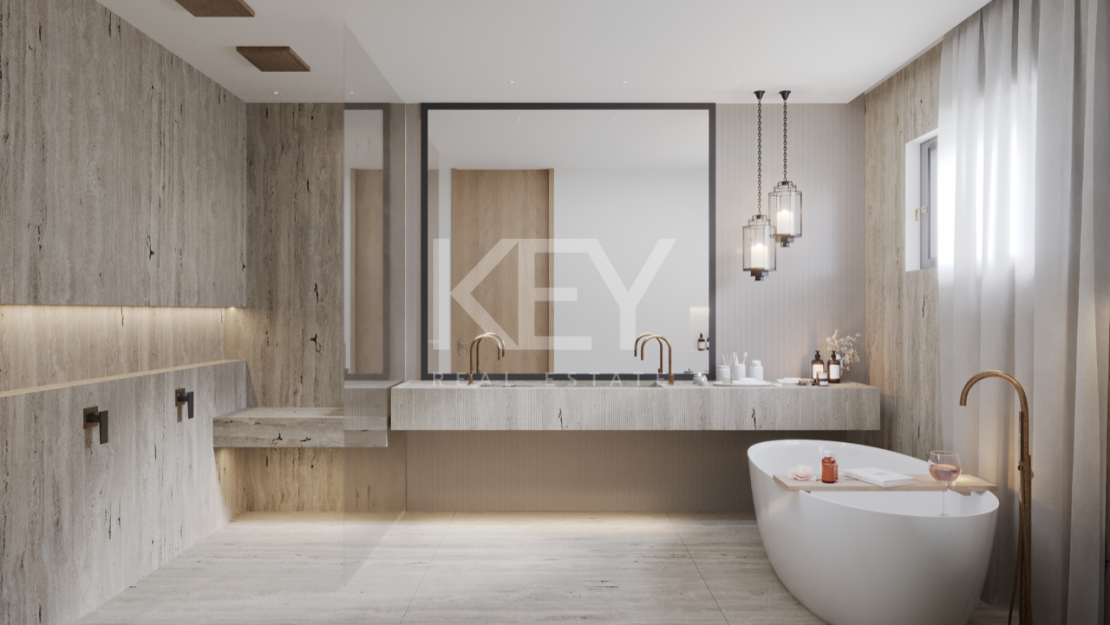 Great renovation opportunity villa for sale in los Naranjos Hill Club, Nueva Andalucia, Marbella