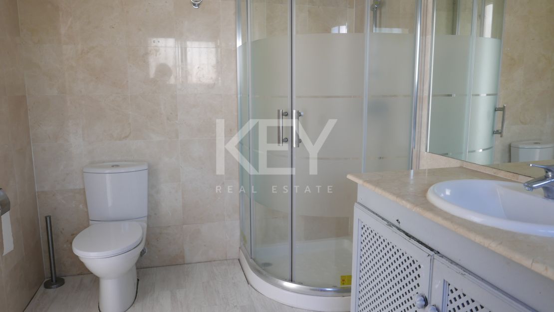 Great renovation opportunity villa for sale in los Naranjos Hill Club, Nueva Andalucia, Marbella