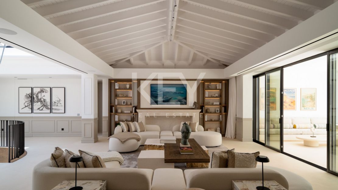 Уникальная вилла в тропическом стиле с потрясающим внутренним SPA и бассейном в Нуэва Андалусия, Марбелья