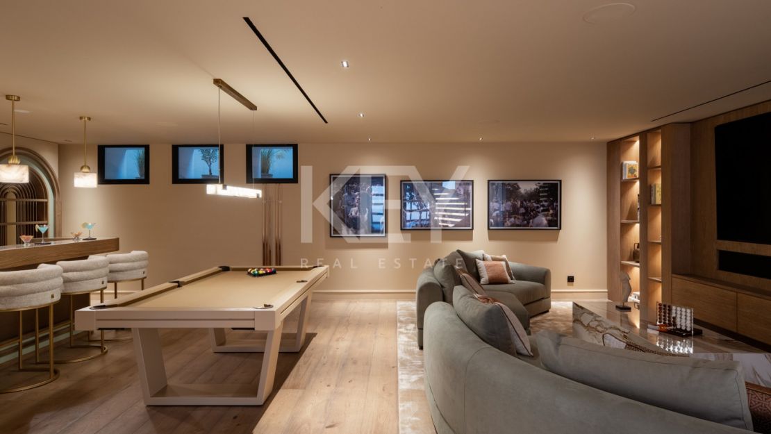 Уникальная вилла в тропическом стиле с потрясающим внутренним SPA и бассейном в Нуэва Андалусия, Марбелья